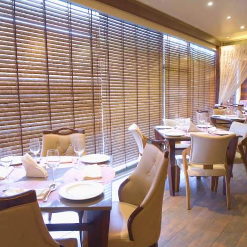 reserve a table in restaurant